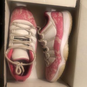 Jordan 11 Retro Low Pink Snakeskin